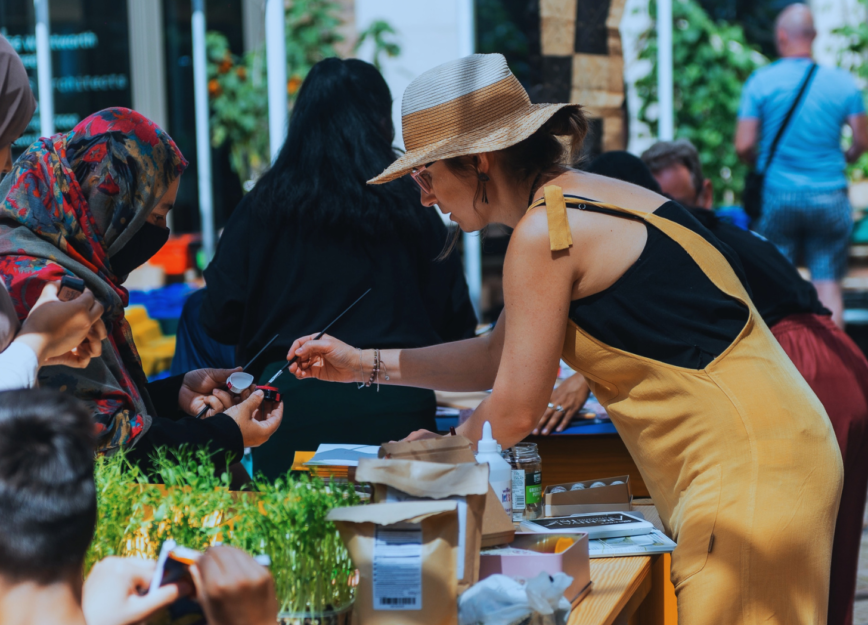 At the public art workshop @ London (UK) June/July 2023